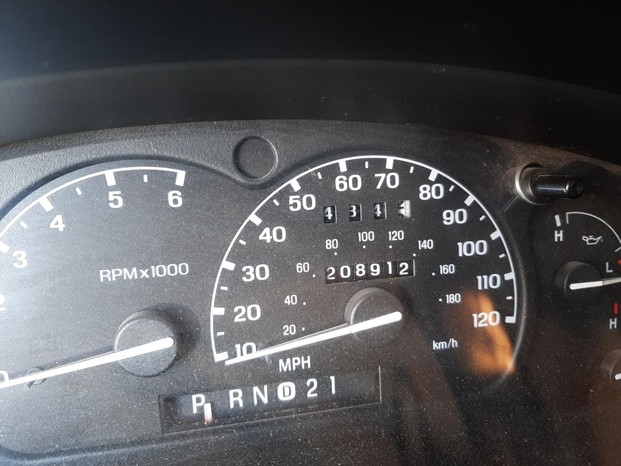 Photo 8 from auction – 1999 FORD EXPLORER with VIN 1FMDU34X7XUB33818