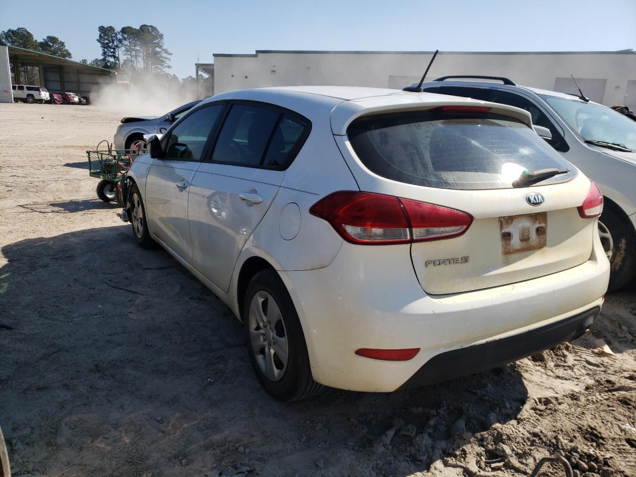 Photo 3 from auction – 2017 KIA FORTE LX with VIN KNAFK5A80H5700277