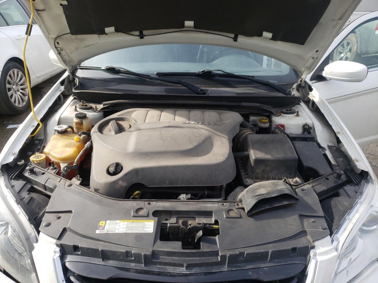 Photo 7 from auction – 2011 CHRYSLER 200 S with VIN 1C3BC8FGXBN612509