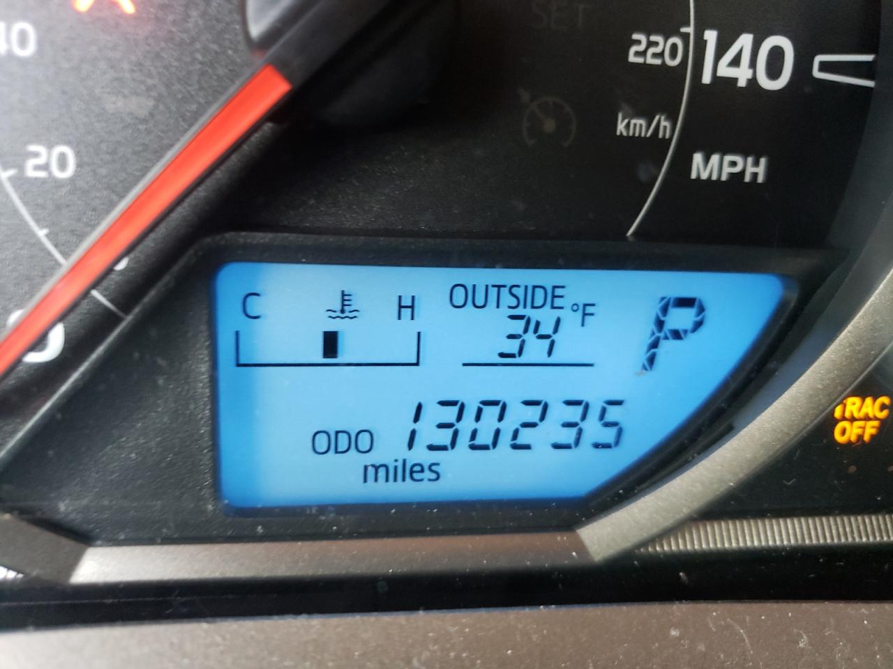 Photo 8 from auction – 2013 TOYOTA RAV4 XLE with VIN JTMRFREV5D5010305