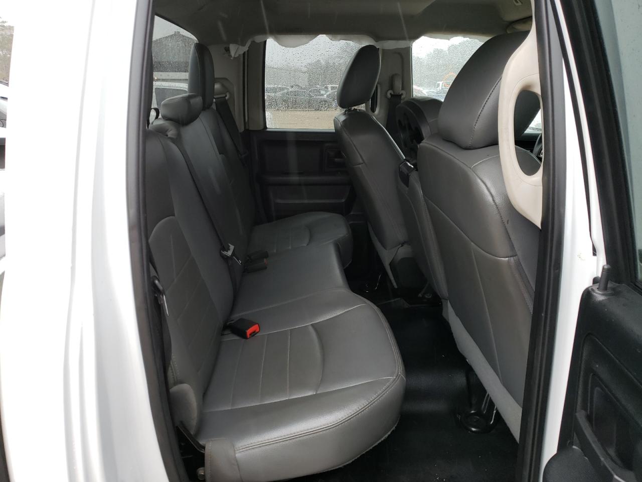 Photo 6 from auction – 2017 RAM 1500 ST with VIN 1C6RR6FG7HS765119
