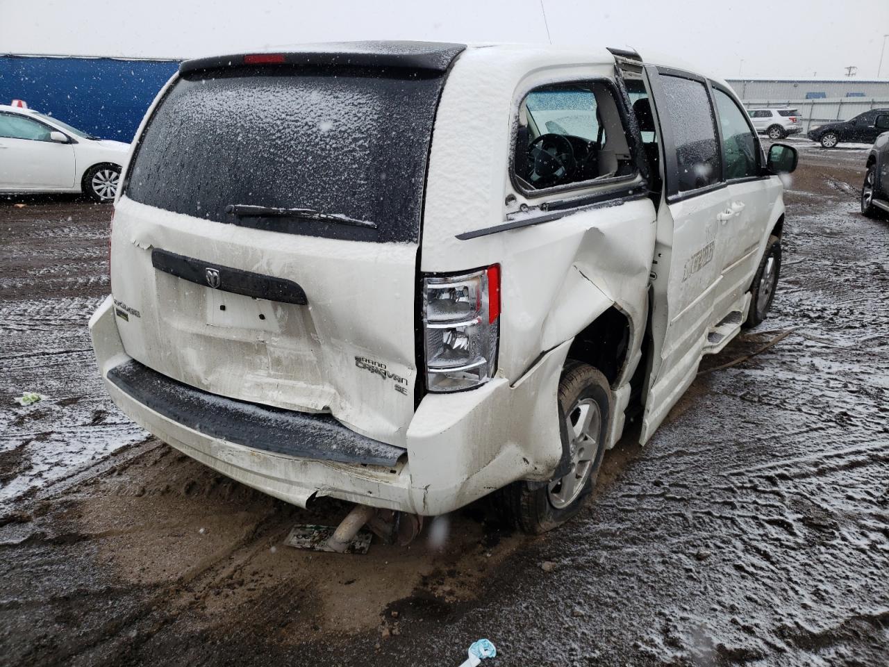 Photo 4 from auction – 2010 DODGE GRAND CARA with VIN 2D4RN4DE9AR155369