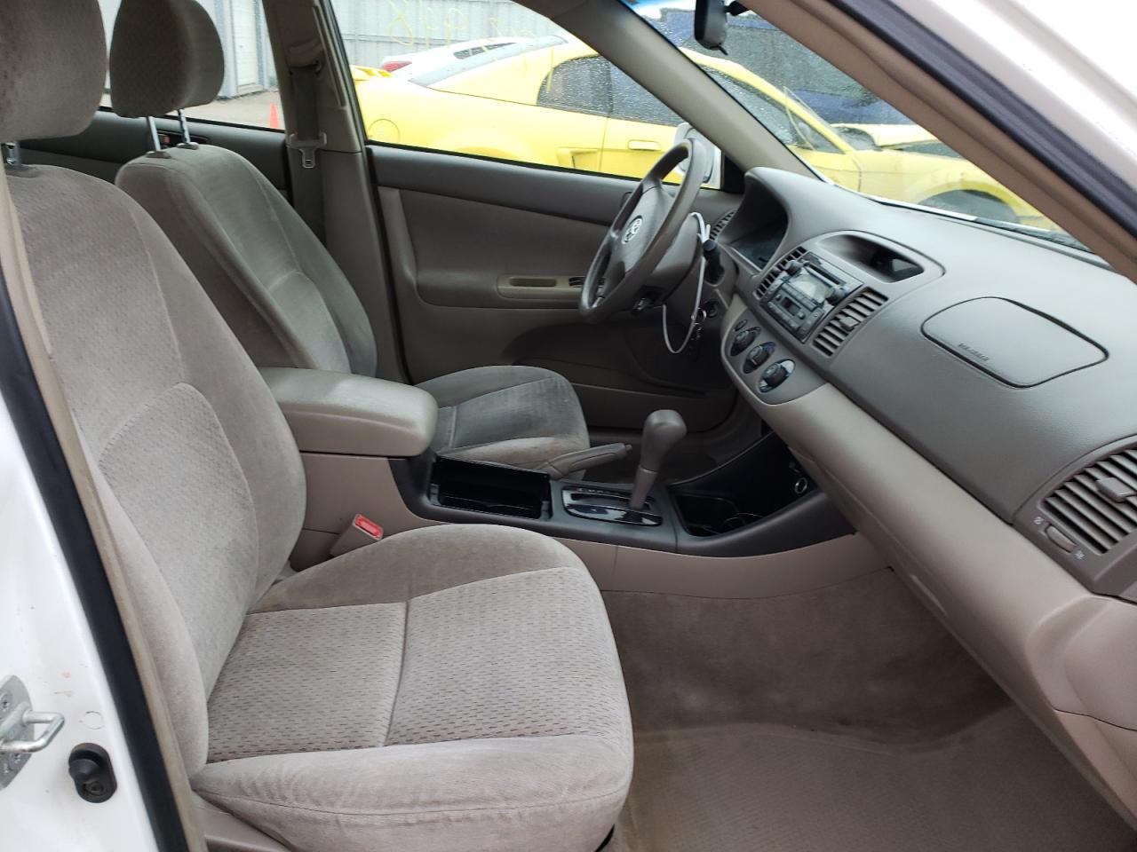 Photo 5 from auction – 2003 TOYOTA CAMRY LE with VIN 4T1BE32K23U168239