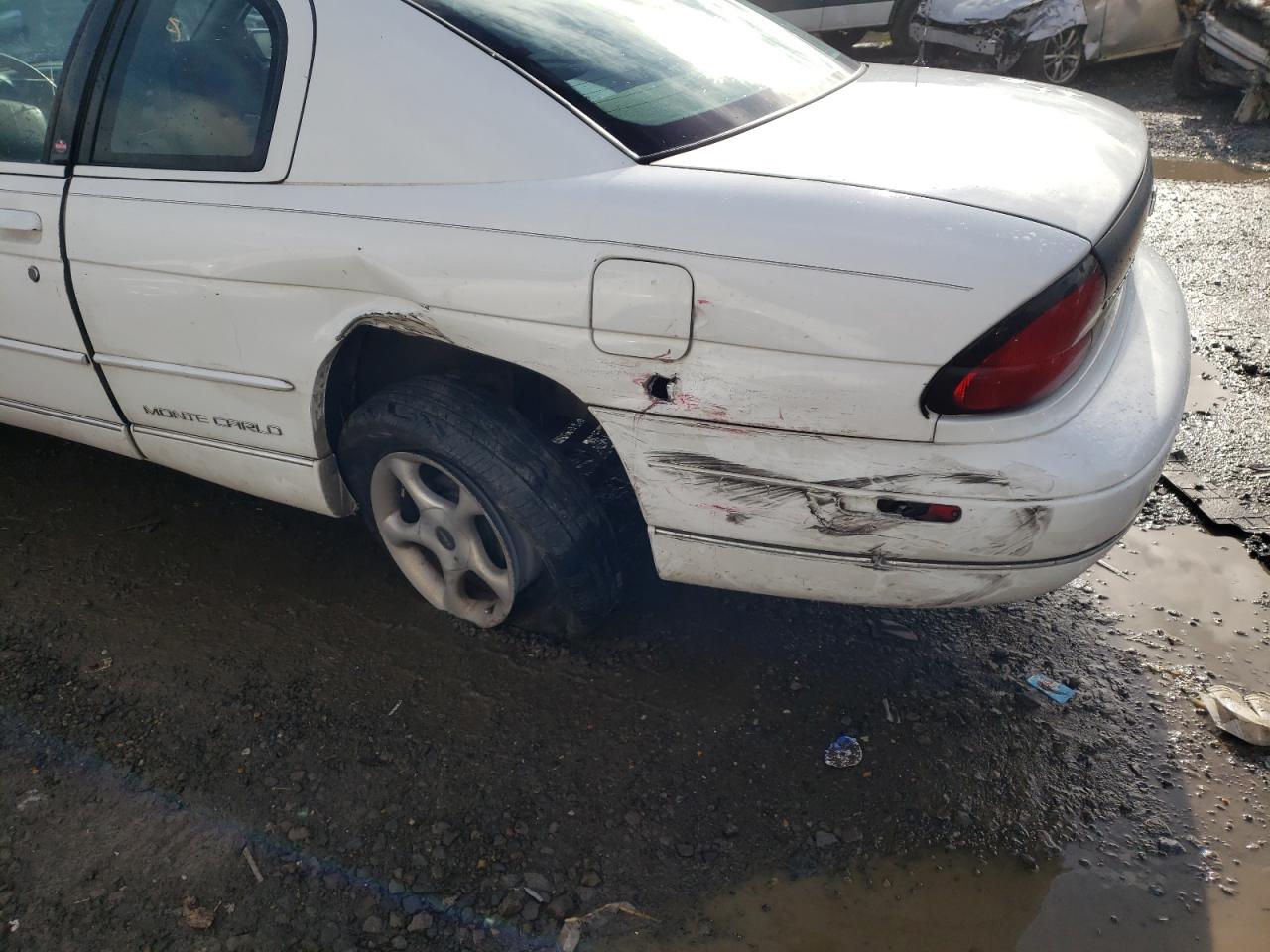 Photo 9 from auction – 1997 CHEVROLET MONTE CARL with VIN 2G1WW12M5V9182802