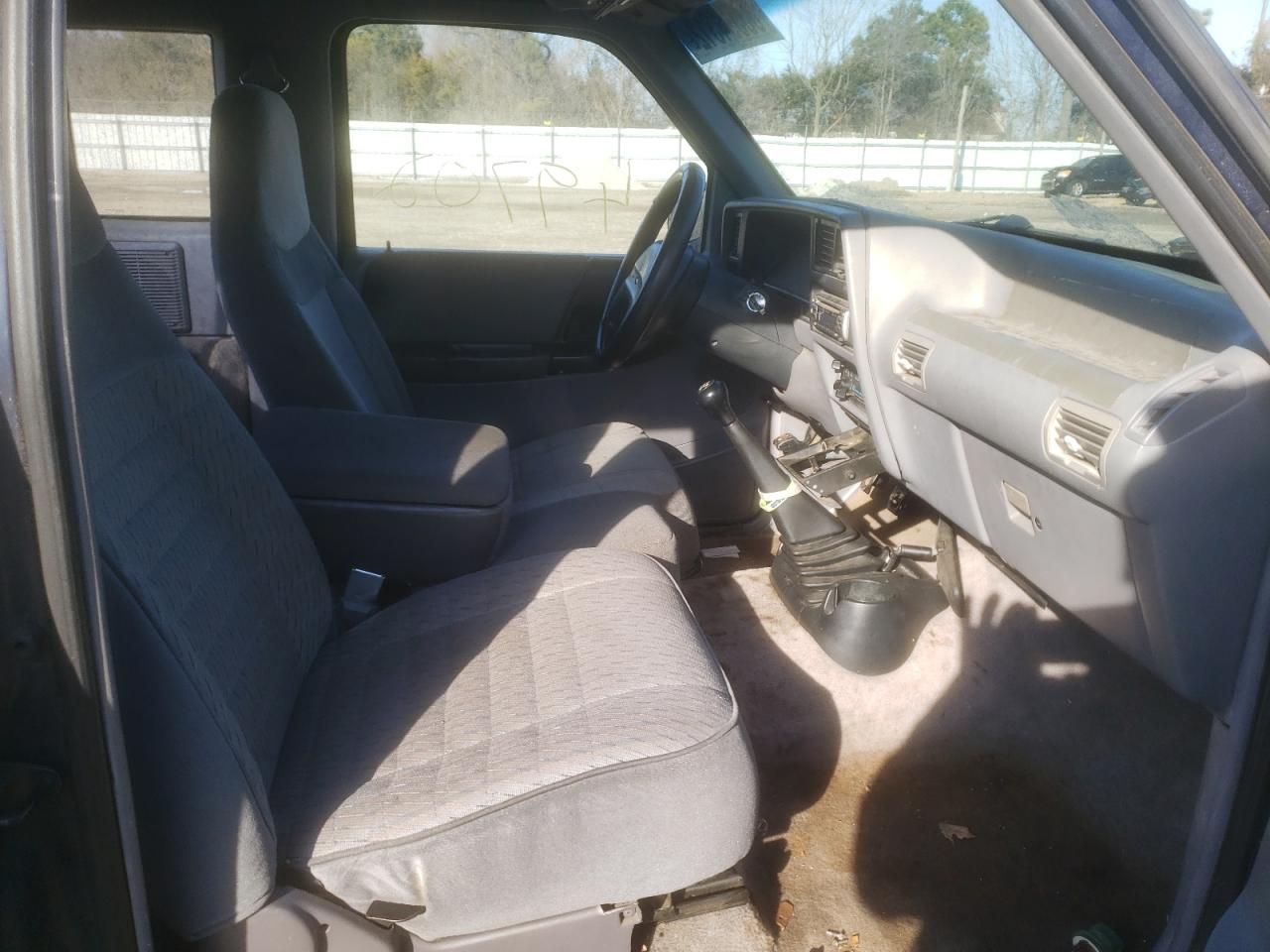 Photo 5 from auction – 1993 FORD RANGER SUP with VIN 1FTCR14A9PTB01087