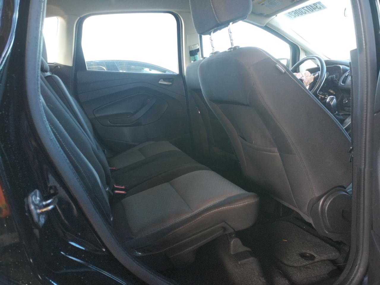 Photo 6 from auction – 2017 FORD C-MAX SE with VIN 1FADP5EU3HL105668