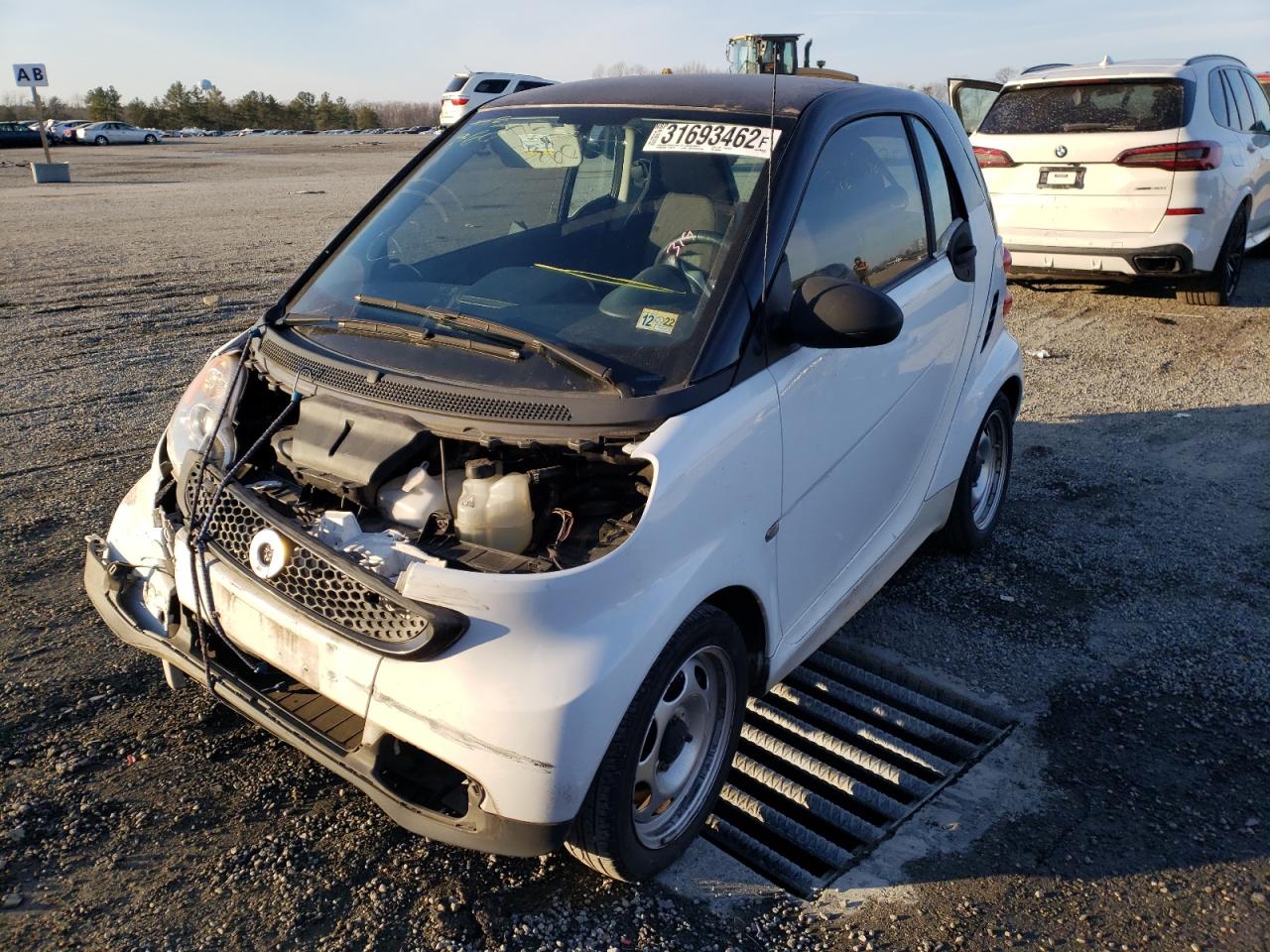 Photo 2 from auction – 2013 SMART FORTWO PUR with VIN WMEEJ3BA7DK687693