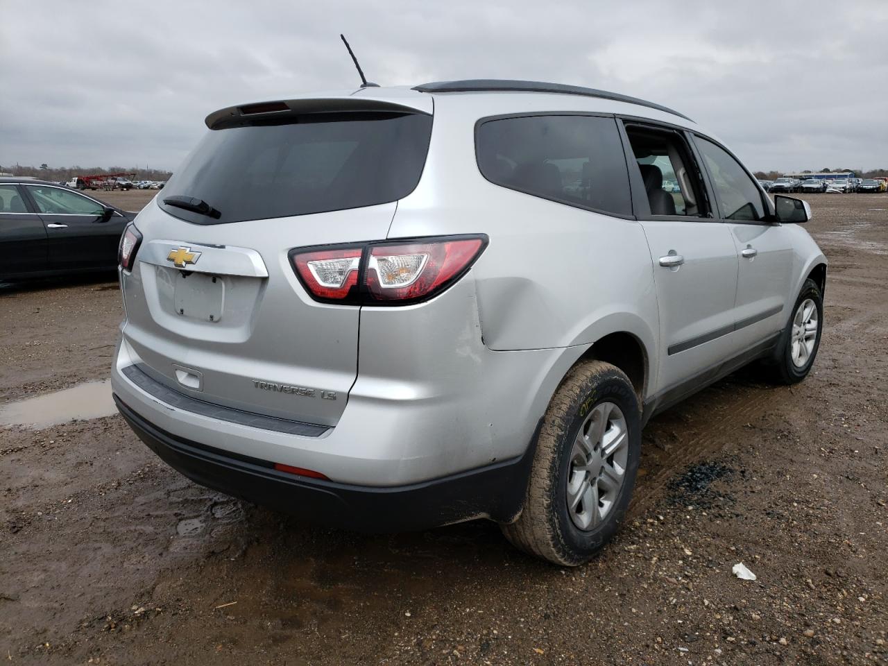 Photo 4 from auction – 2014 CHEVROLET TRAVERSE L with VIN 1GNKRFED3EJ366640
