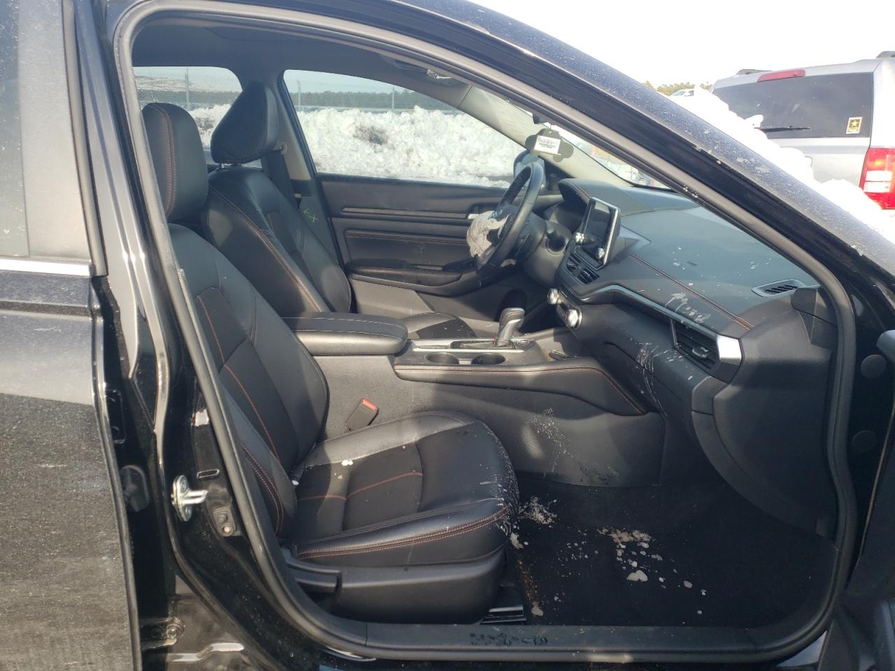 Photo 5 from auction – 2019 NISSAN ALTIMA SR with VIN 1N4BL4CW0KC145716
