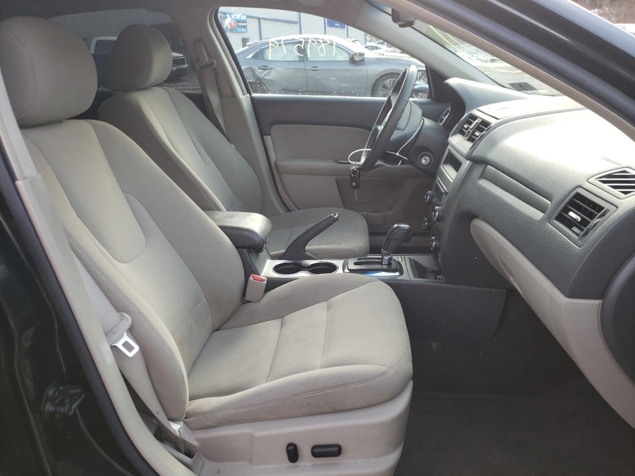Photo 5 from auction – 2011 FORD FUSION with VIN 3FADP0L30BR141632