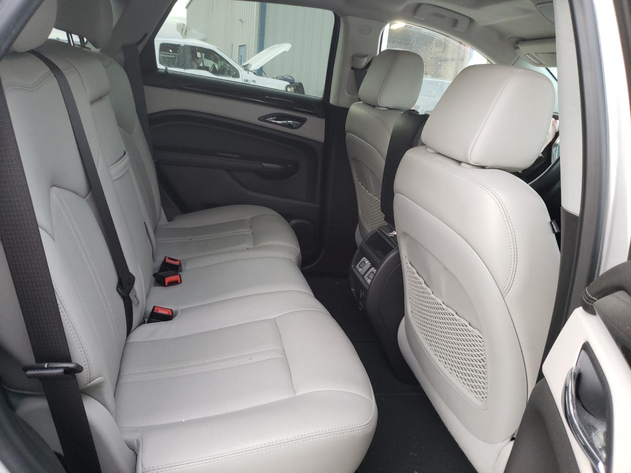 Photo 6 from auction – 2014 CADILLAC SRX LUXURY with VIN 3GYFNBE30ES656705