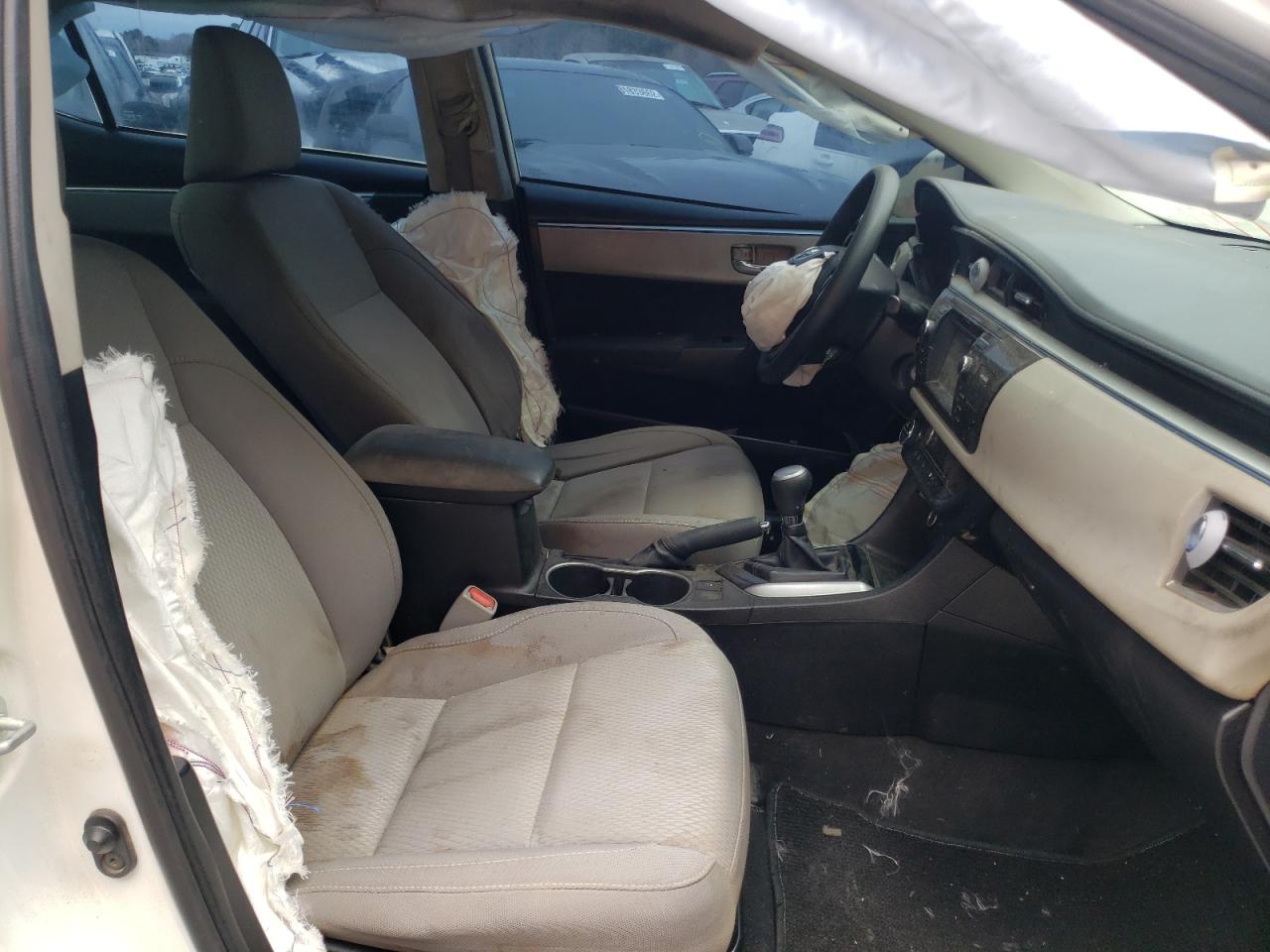 Photo 5 from auction – 2016 TOYOTA COROLLA L with VIN 5YFBURHE8GP551178