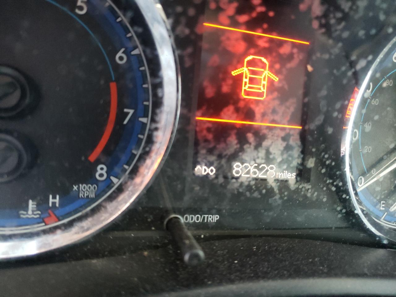 Photo 8 from auction – 2018 TOYOTA COROLLA L with VIN 5YFBURHE9JP801468