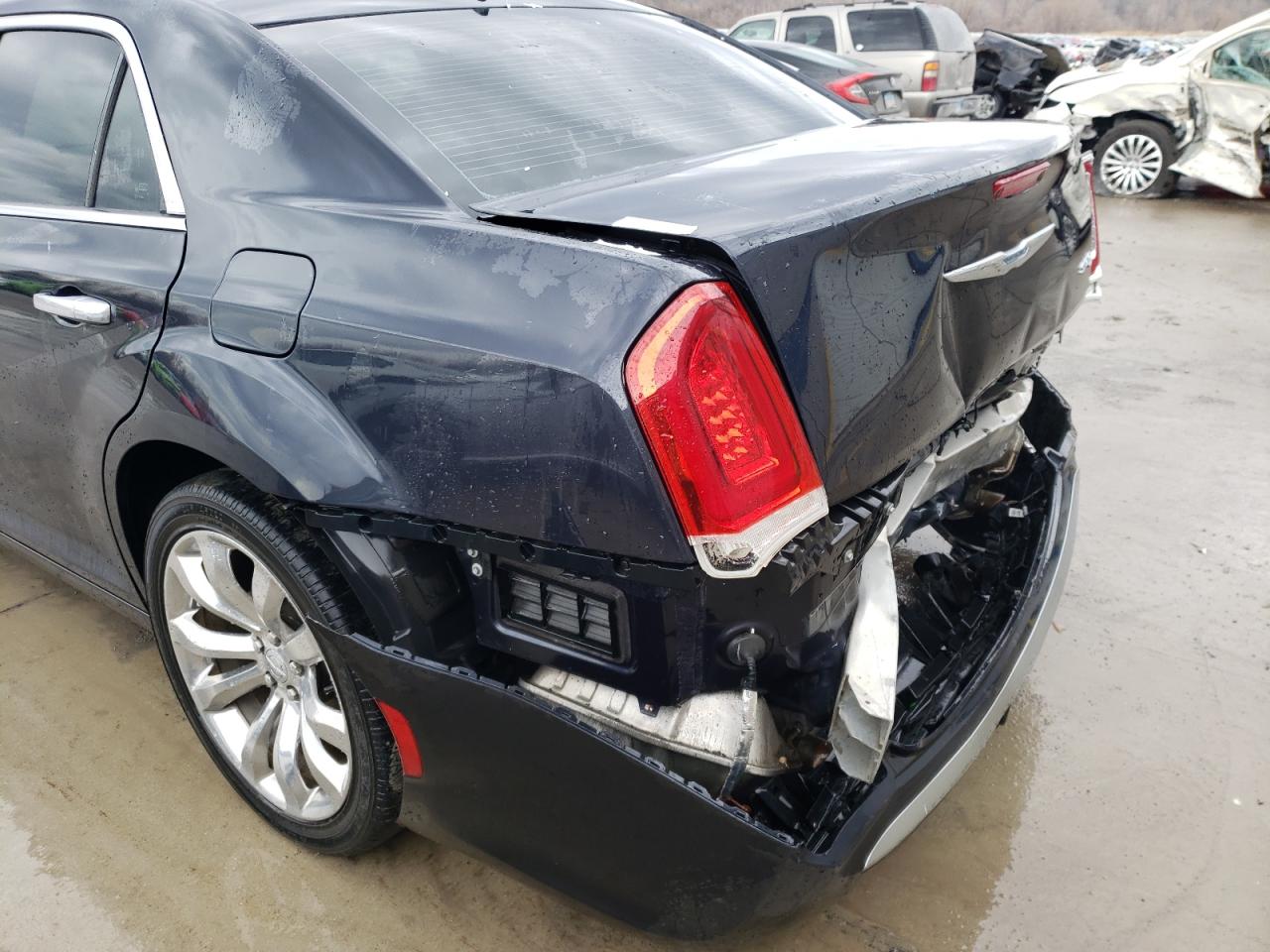 Photo 9 from auction – 2015 CHRYSLER 300C PLATI with VIN 2C3CCAPT7FH829473
