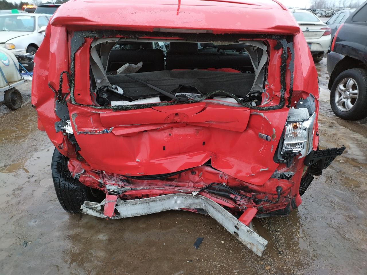 Photo 9 from auction – 2016 TOYOTA PRIUS V with VIN JTDZN3EUXGJ045330