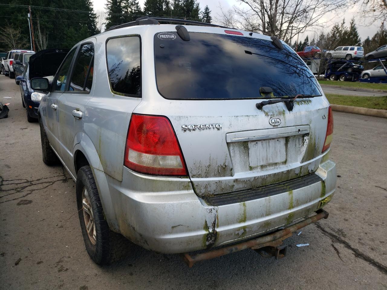 Photo 3 from auction – 2005 KIA SORENTO EX with VIN KNDJC733855469566