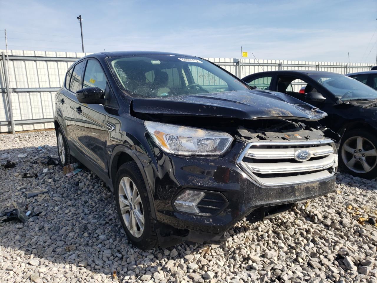 Photo 1 from auction – 2019 FORD ESCAPE SE with VIN 1FMCU9GD6KUA42453
