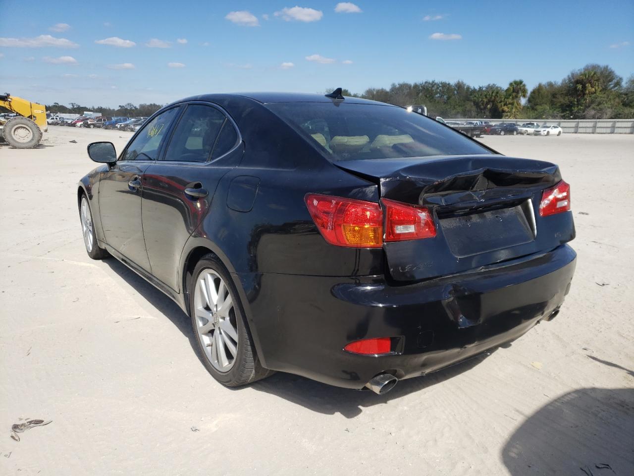 Photo 3 from auction – 2007 LEXUS IS 250 with VIN JTHBK262075044745