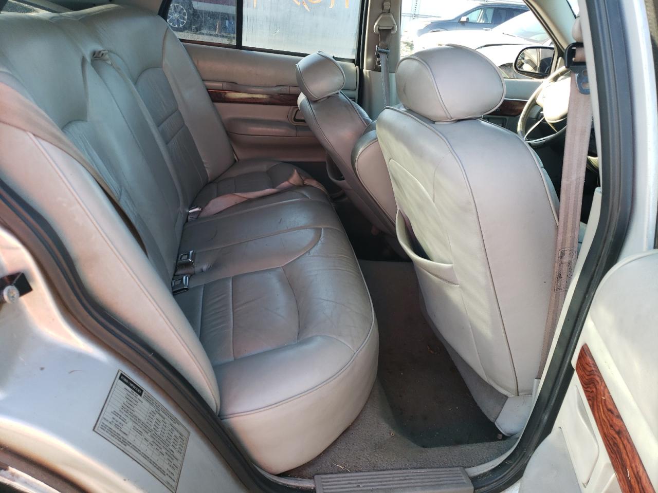 Photo 6 from auction – 2000 MERCURY GRAND MARQ with VIN 2MEFM75W5YX739073