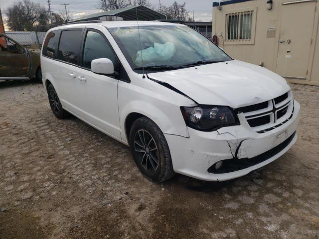 DODGE GRAND CARA 2018 with VIN 2C4RDGEG2JR199988 - Photo from auction