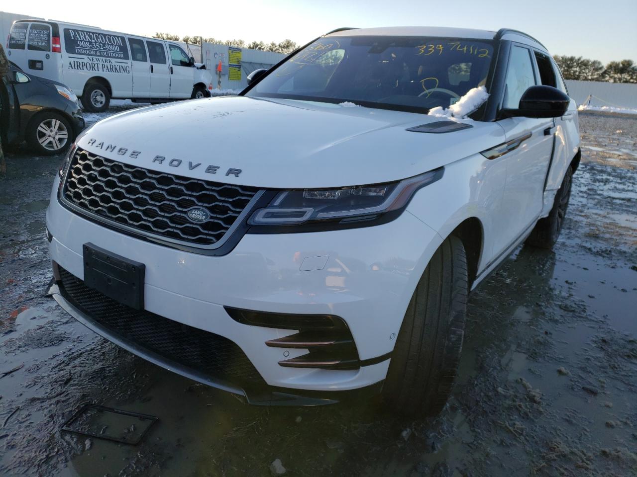 Photo 2 from auction – 2018 LAND ROVER RANGE ROVE with VIN SALYL2RV0JA758039
