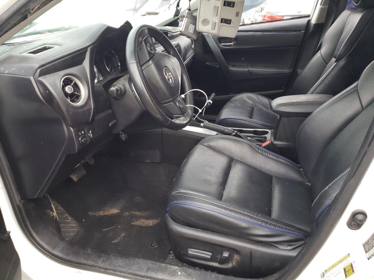 Photo 5 from auction – 2017 TOYOTA COROLLA L with VIN 5YFBURHE5HP589520