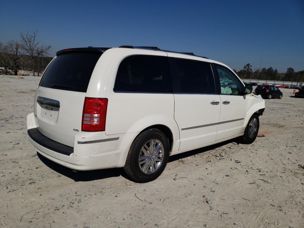 Photo 4 from auction – 2008 CHRYSLER TOWN & COU with VIN 2A8HR64X58R689286