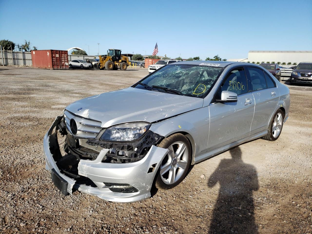 Photo 2 from auction – 2011 MERCEDES-BENZ C 300 with VIN WDDGF5EB2BA416185