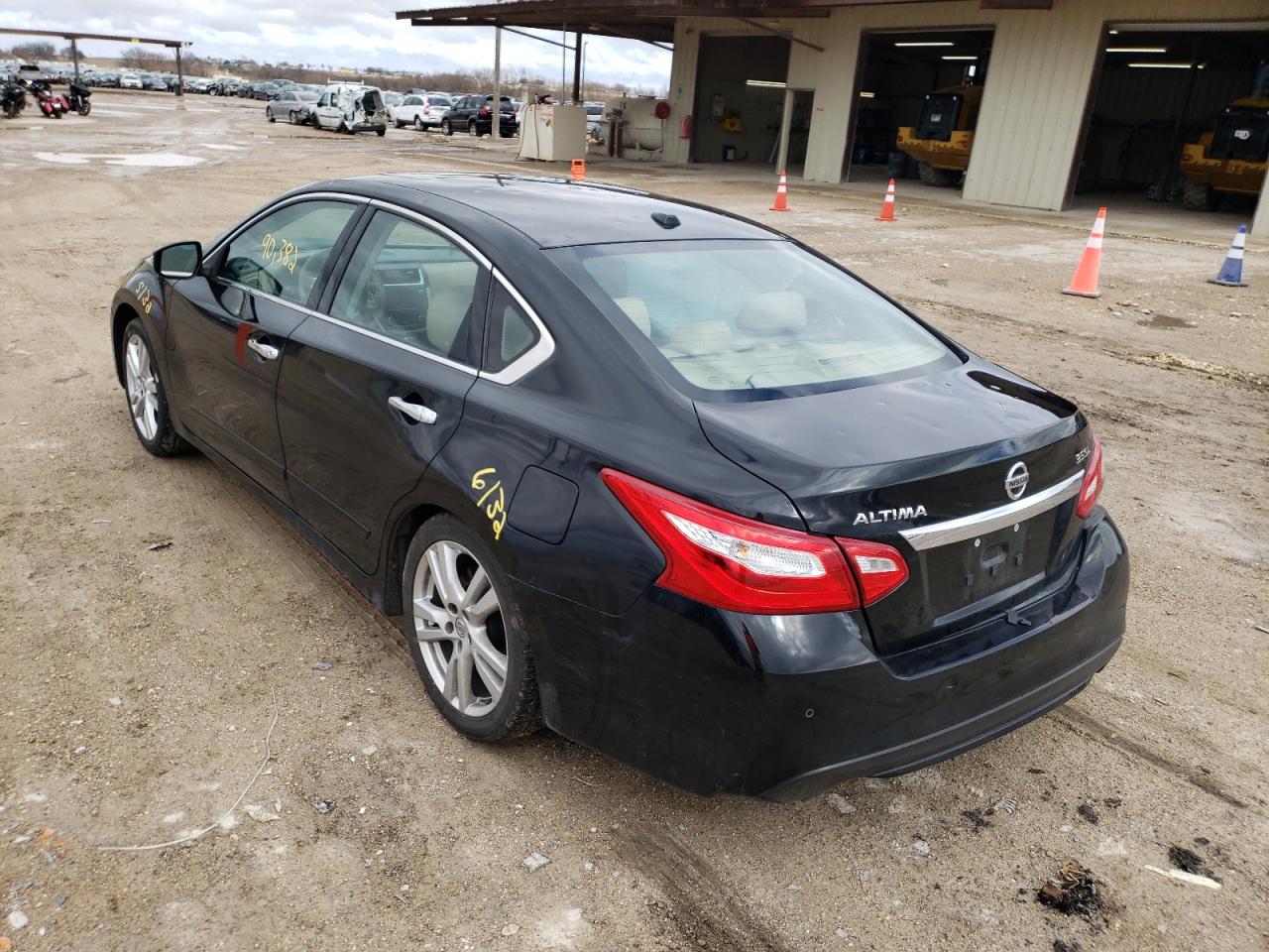 Photo 3 from auction – 2016 NISSAN ALTIMA 3.5 with VIN 1N4BL3AP5GC147670
