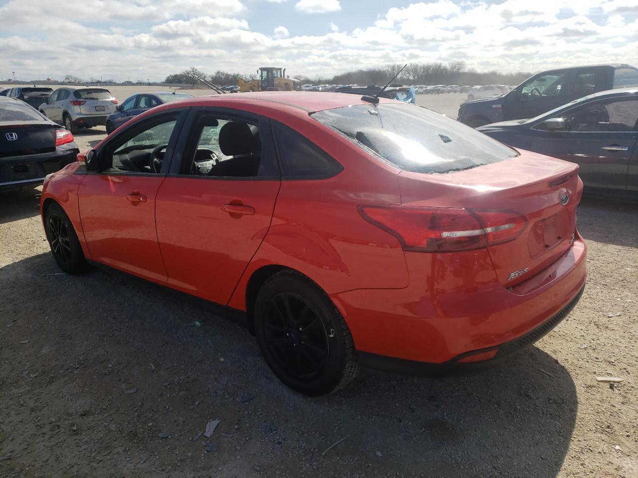 Photo 3 from auction – 2016 FORD FOCUS SE with VIN 1FADP3F21GL277827