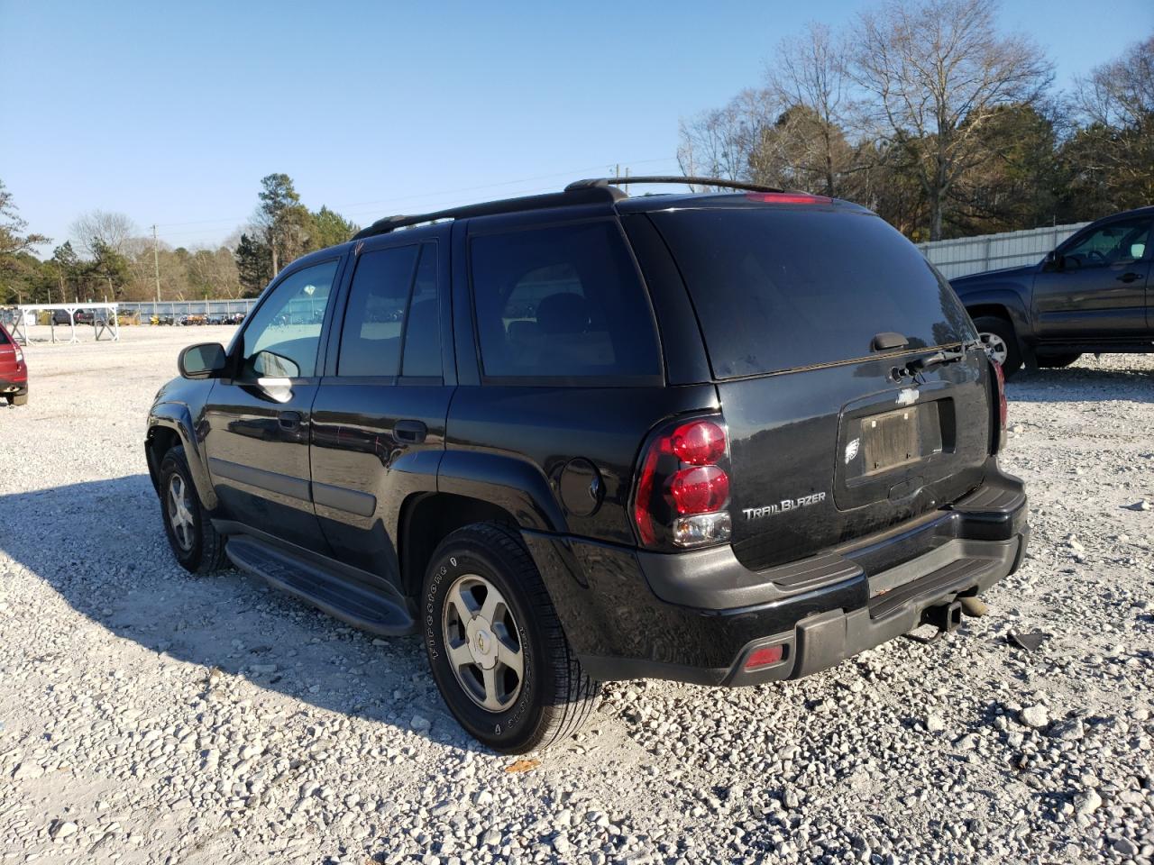 Photo 3 from auction – 2005 CHEVROLET TRAILBLAZE with VIN 1GNDS13S152243091