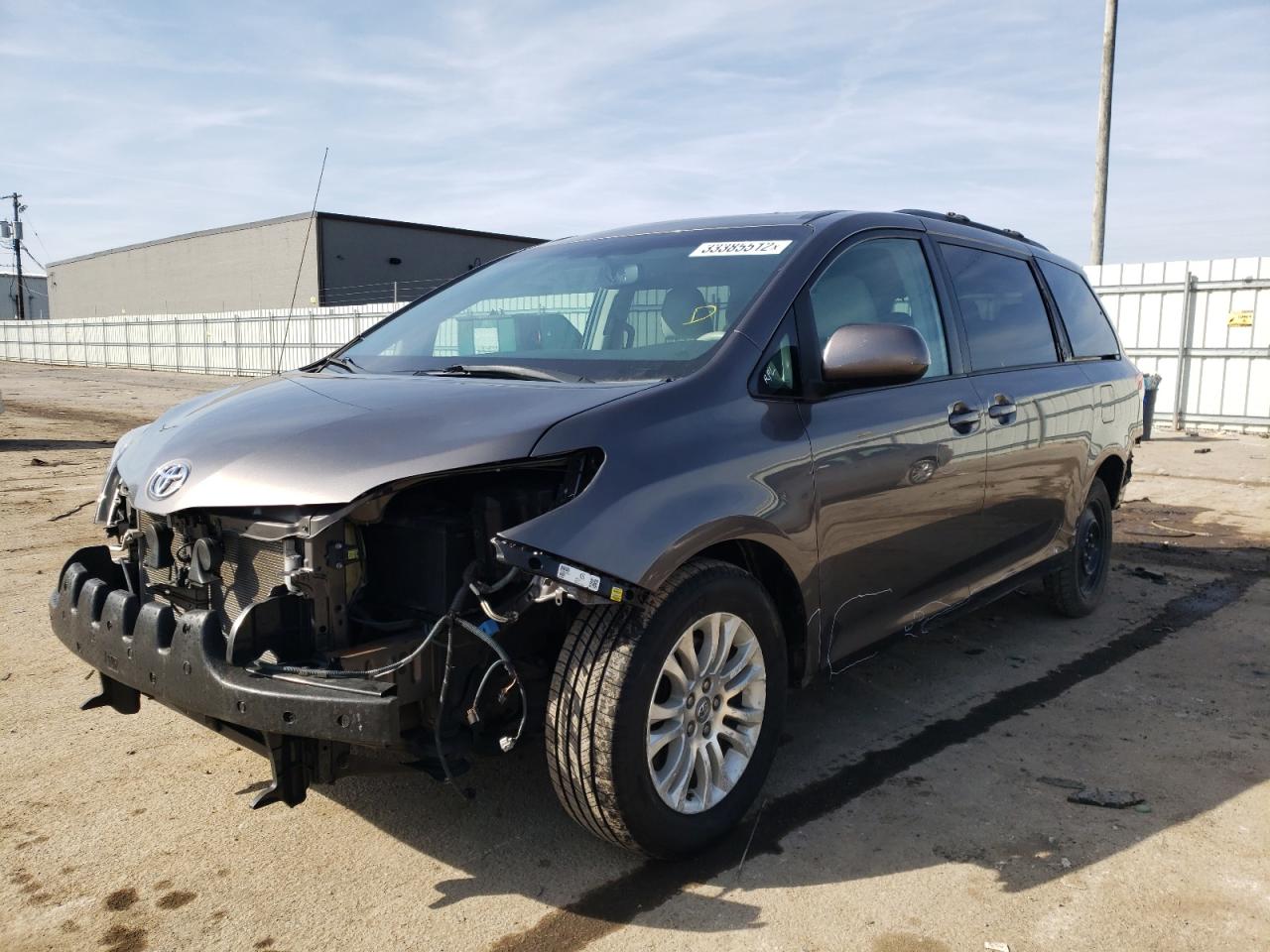 Photo 2 from auction – 2014 TOYOTA SIENNA XLE with VIN 5TDYK3DCXES441996
