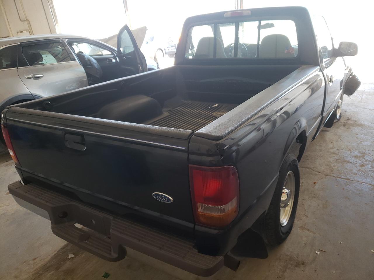 Photo 4 from auction – 1996 FORD RANGER with VIN 1FTCR10A9TUD90529