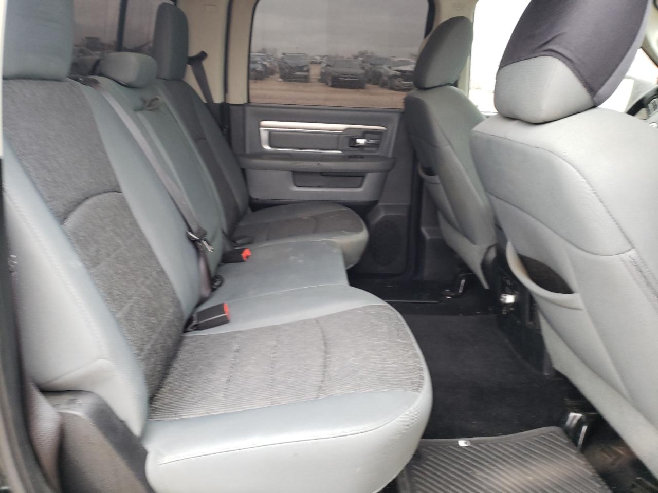 Foto 6 de la subasta – 2015 RAM 1500 SLT con VIN 1C6RR6LT1FS535137