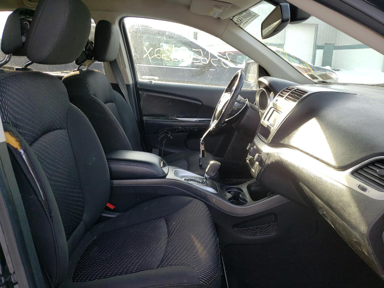 Photo 5 from auction – 2019 DODGE JOURNEY SE with VIN 3C4PDCBB9KT758671