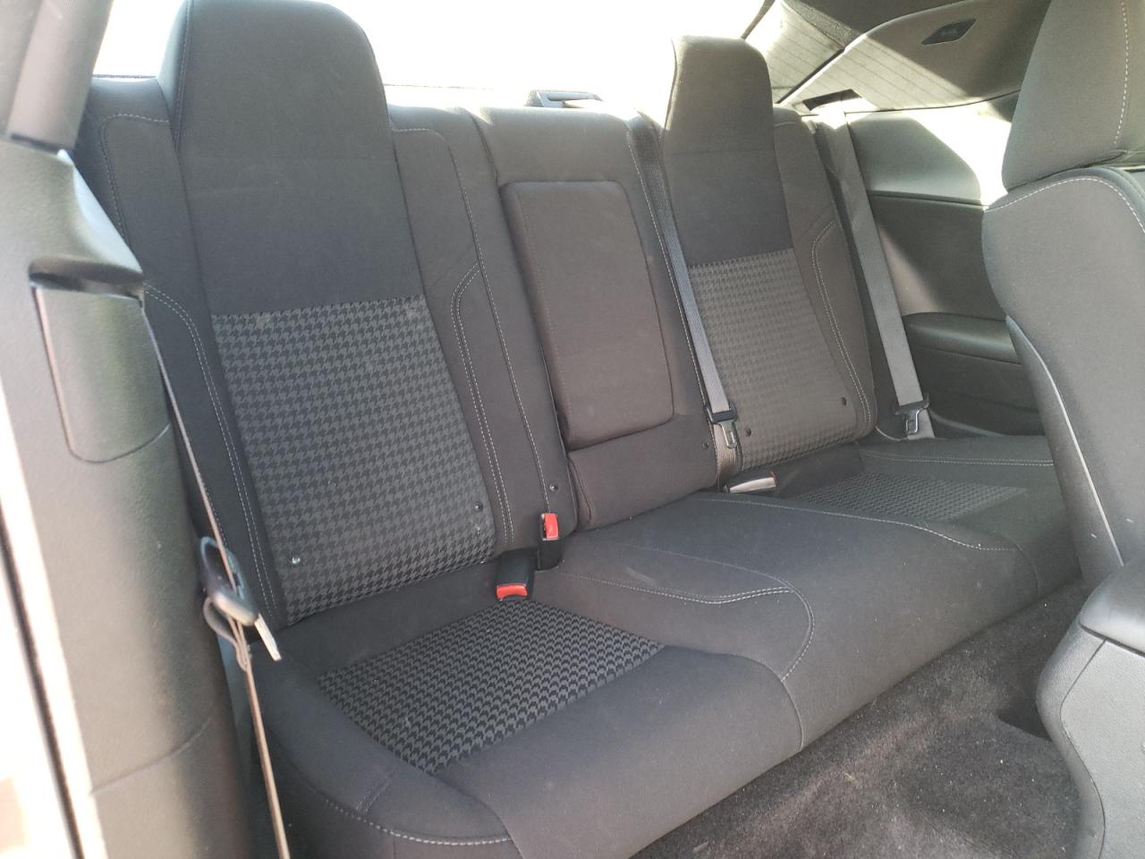 Photo 6 from auction – 2019 DODGE CHALLENGER with VIN 2C3CDZAG6KH571545