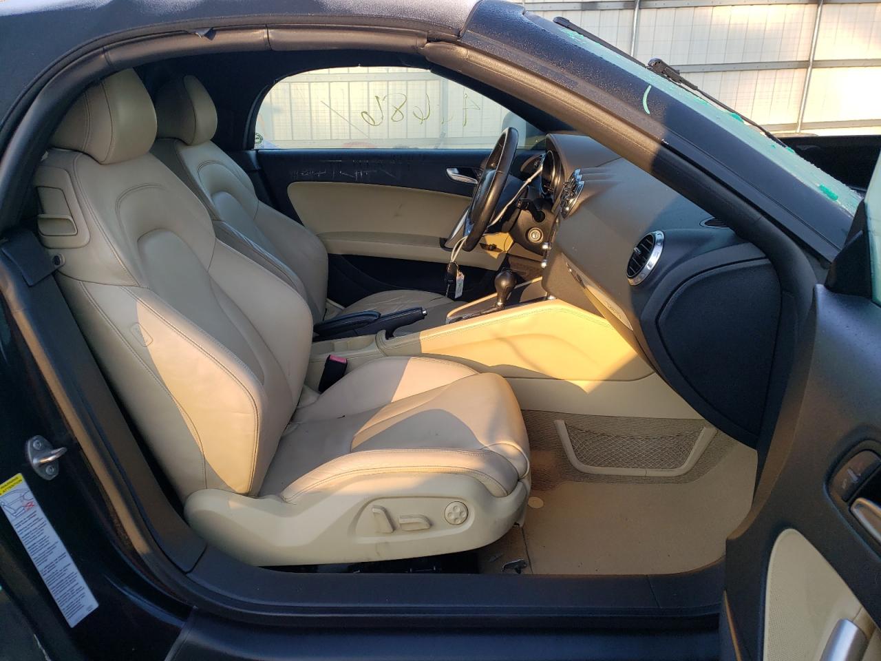 Photo 5 from auction – 2008 AUDI TT 3.2 QUA with VIN TRURD38J581001232