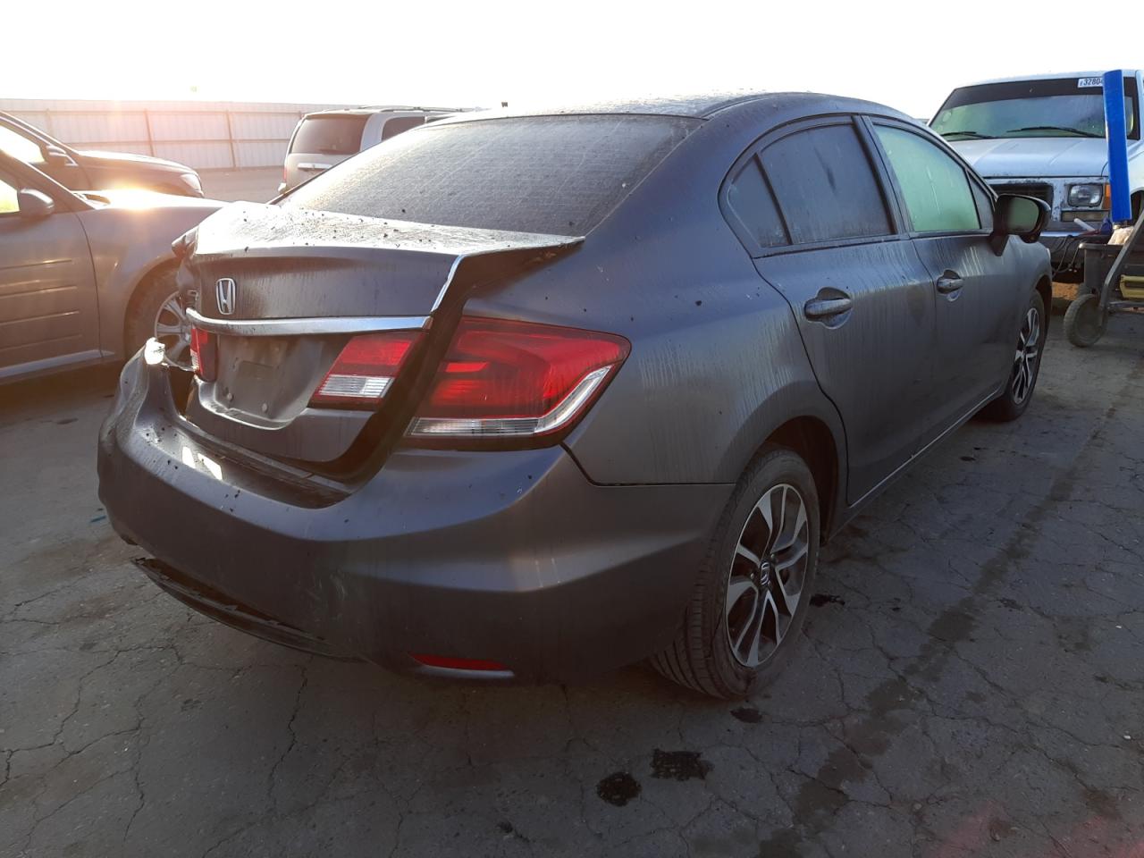 Photo 4 from auction – 2015 HONDA CIVIC EX with VIN 2HGFB2F85FH559045