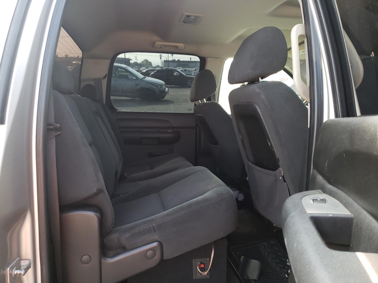 Photo 6 from auction – 2007 CHEVROLET SILVERADO with VIN 2GCEC13J271514552
