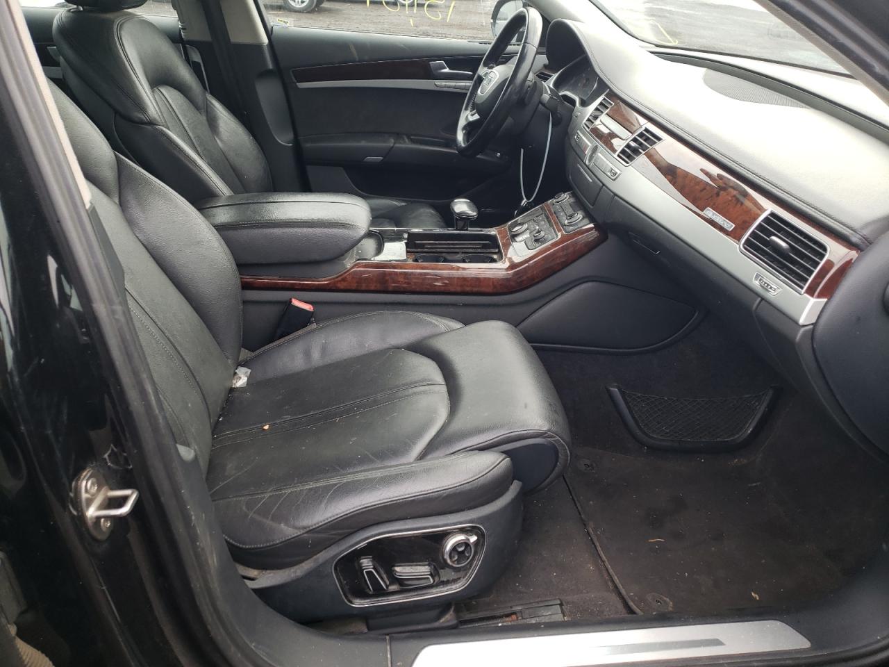 Photo 5 from auction – 2013 AUDI A8 QUATTRO with VIN WAUAGAFD2DN008574