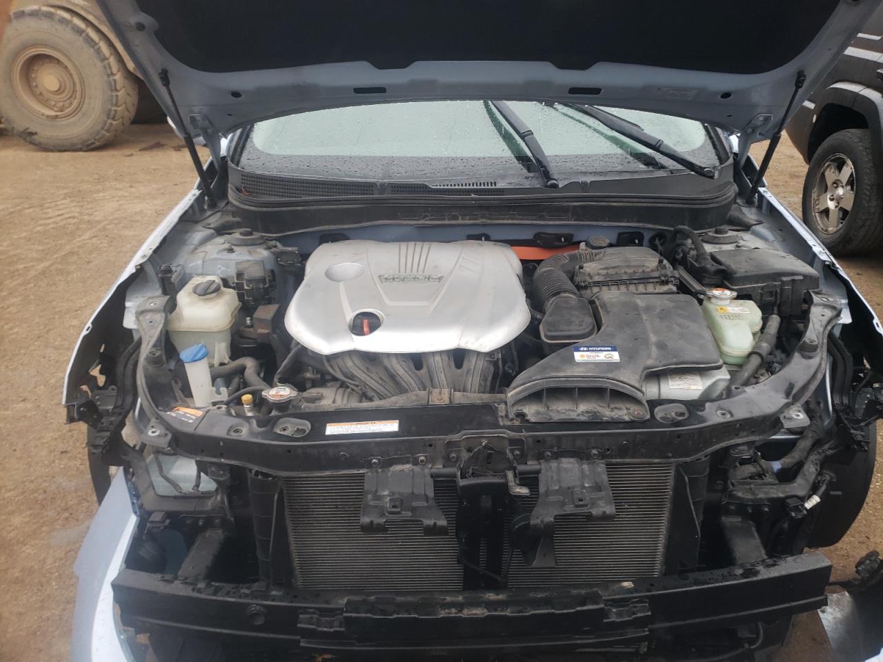 Photo 7 from auction – 2014 HYUNDAI SONATA HYB with VIN KMHEC4A4XEA106720