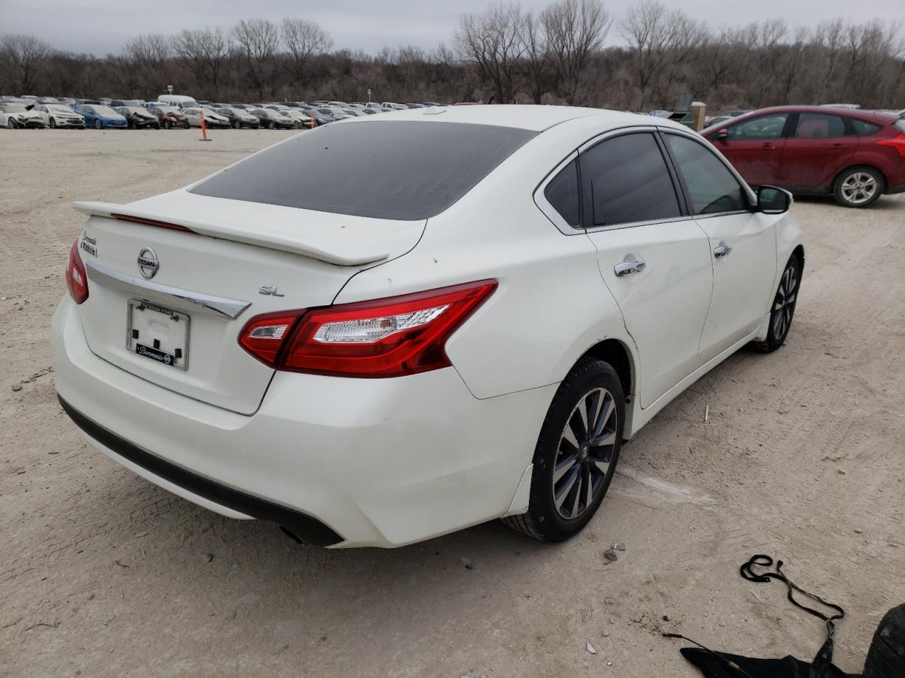 Photo 4 from auction – 2016 NISSAN ALTIMA 2.5 with VIN 1N4AL3AP5GC195116