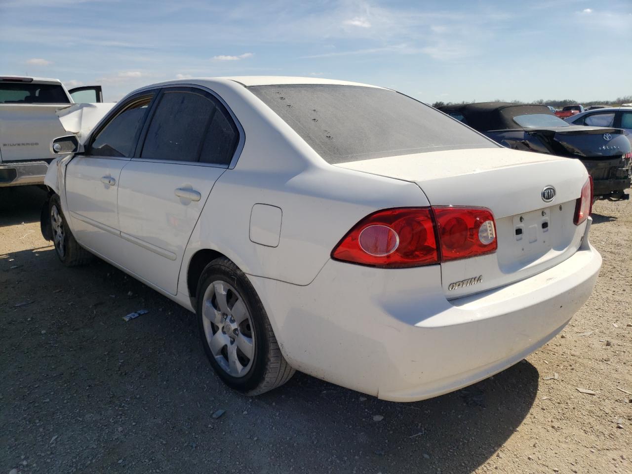 Photo 3 from auction – 2006 KIA OPTIMA LX with VIN KNAGE123165020845