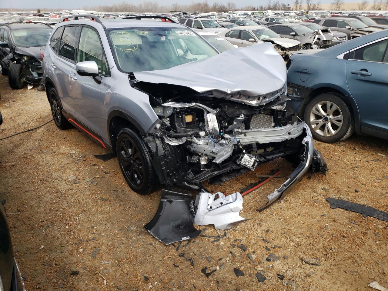 SUBARU FORESTER S 2019 with VIN JF2SKAJC4KH581106 - Photo from auction