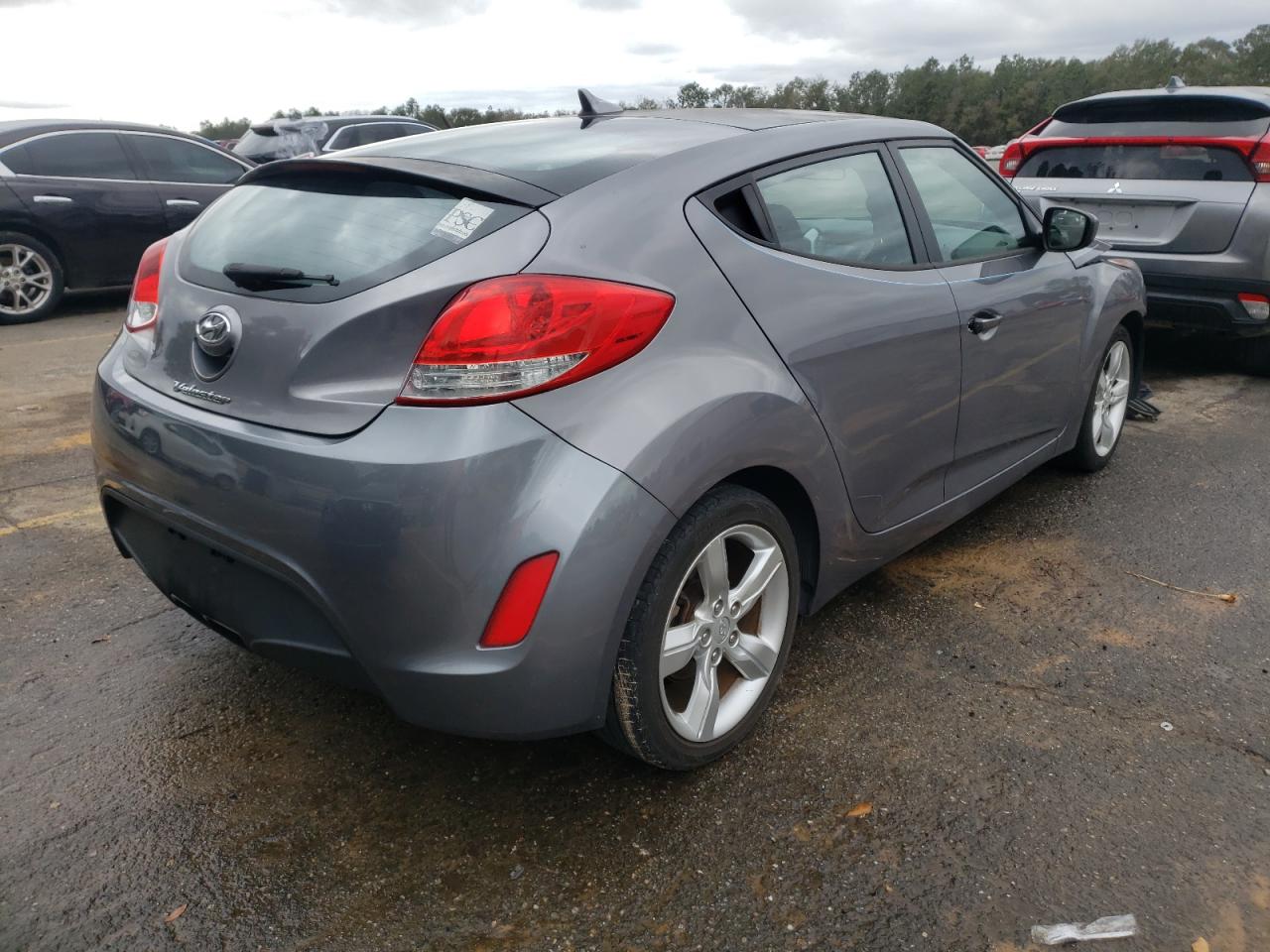 Photo 4 from auction – 2015 HYUNDAI VELOSTER with VIN KMHTC6ADXFU225709