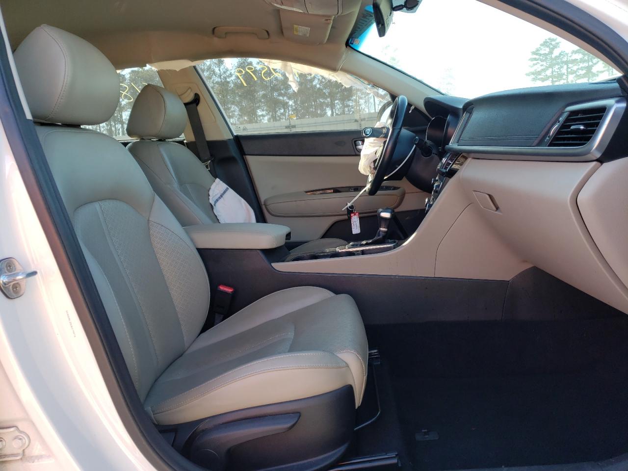 Photo 18 from auction – 2018 KIA OPTIMA EX with VIN 5XXGU4L33JG179974
