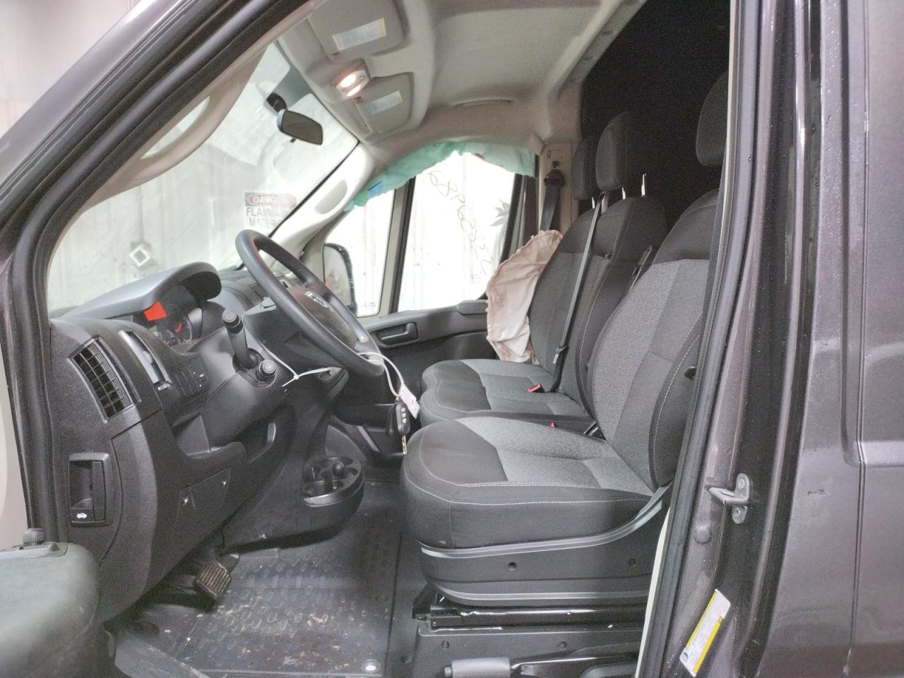 Photo 5 from auction – 2021 RAM PROMASTER with VIN 3C6LRVDG6ME567549
