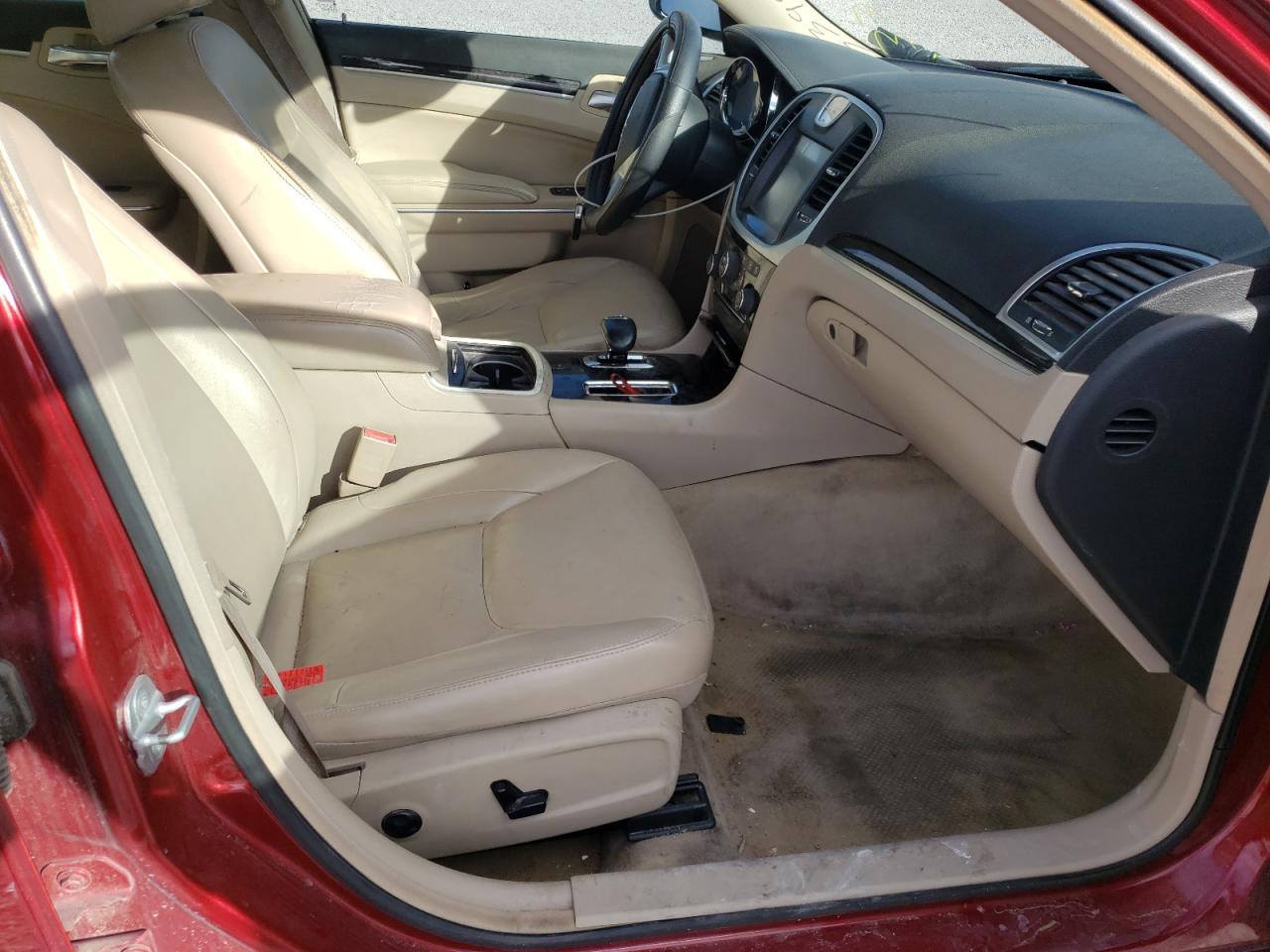 Photo 5 from auction – 2012 CHRYSLER 300 LIMITE with VIN 2C3CCACG4CH195351