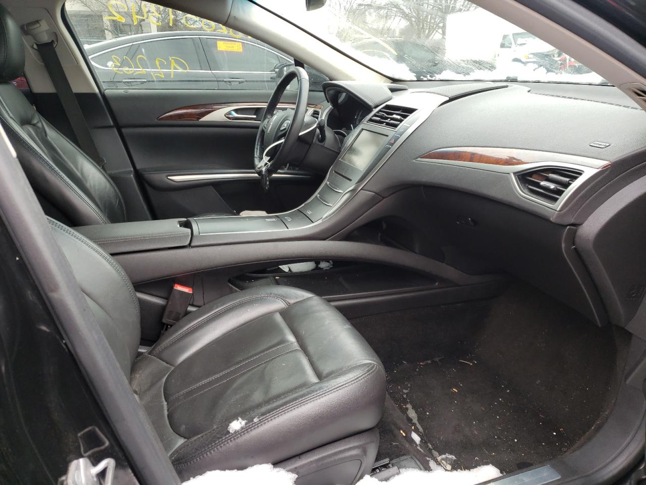 Photo 5 from auction – 2014 LINCOLN MKZ HYBRID with VIN 3LN6L2LU2ER832258