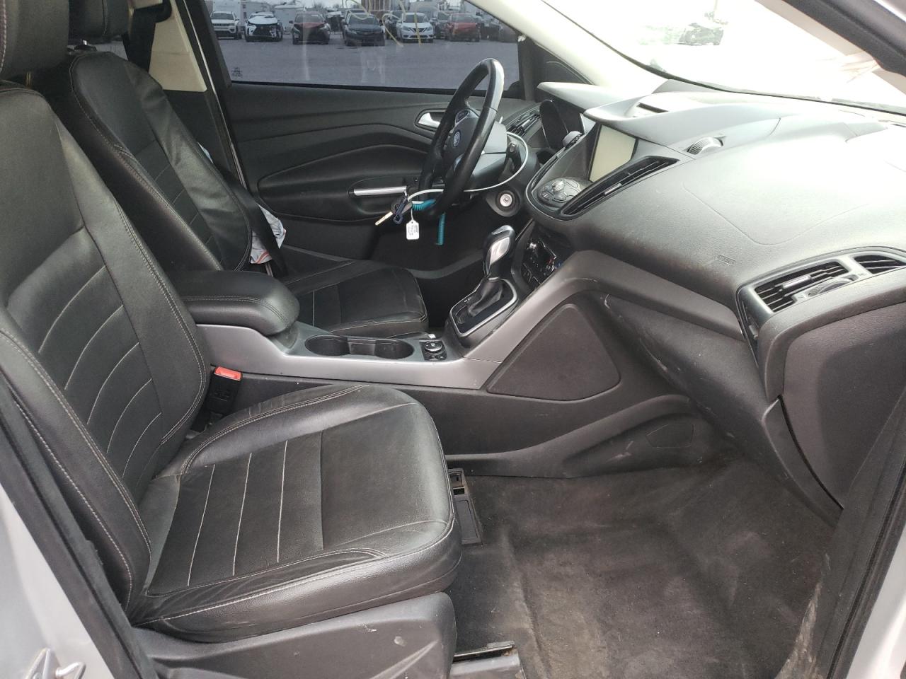 Photo 5 from auction – 2013 FORD ESCAPE SE with VIN 1FMCU0G93DUA02812